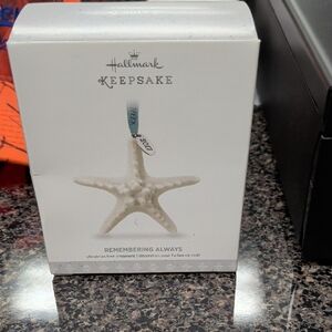 Hallmark Keepsake White Starfish Ornament